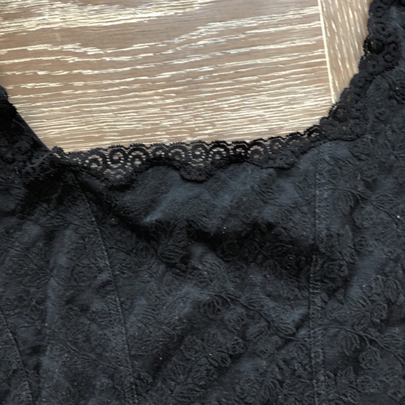 Black tank - Picture 2 of 4